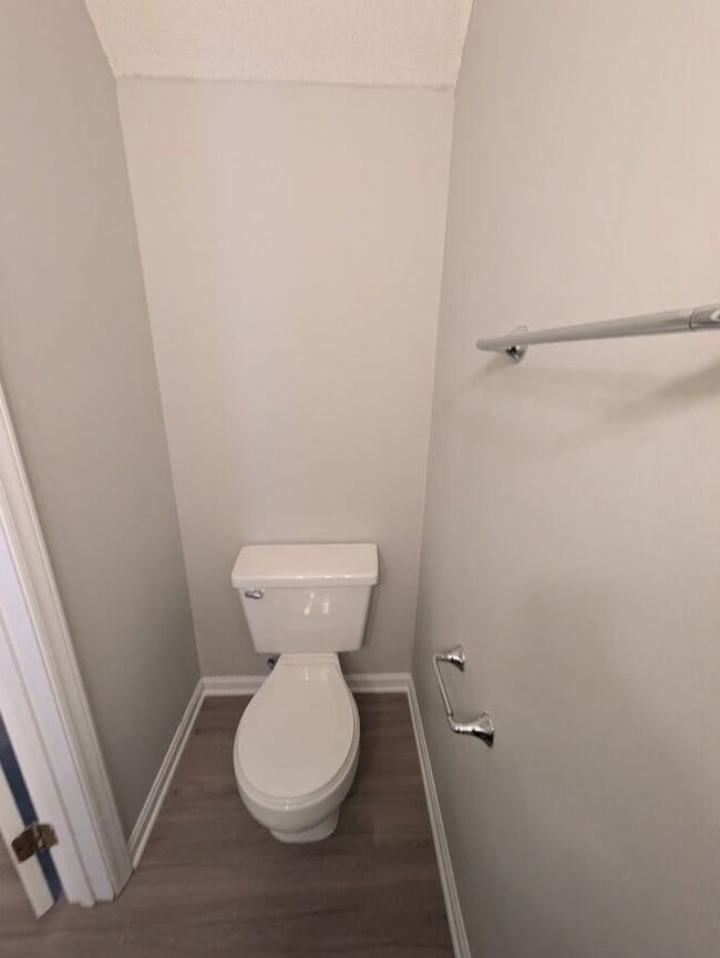 Photo - Renovated 2BD/1.5 Unit at Northowne Heights Unit 45