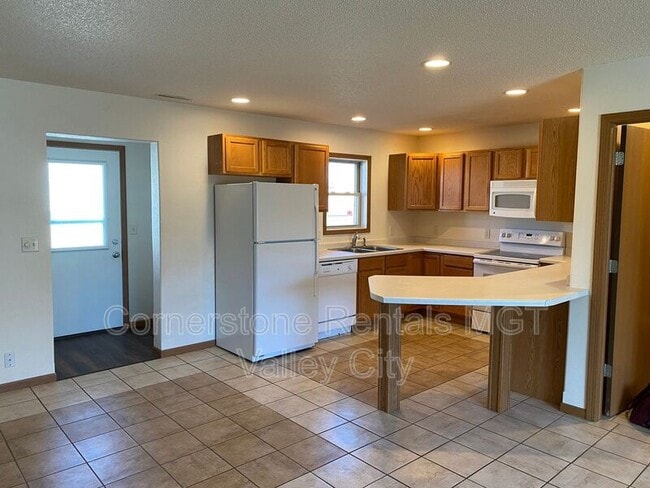 Photo - 516 10th Ave SE