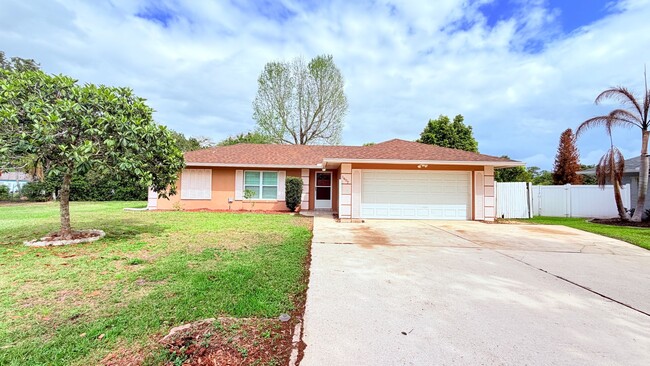 Building Photo - Beautiful 4 Bedroom 2 Bath Home!