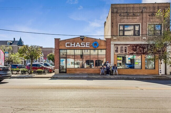 Photo - 3101 W Cermak Rd Unidad A-C
