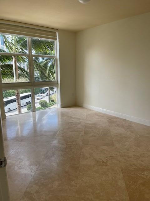 Photo - 550 Okeechobee Blvd Unit 412