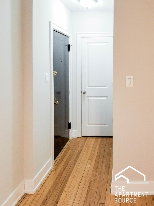 Photo - 516 W Cornelia Ave Unit 120