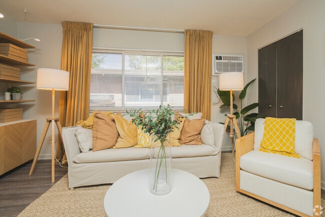 A 2BR, 2BA Premium MODEL APARTMENT- 800SF - Piccadilly West