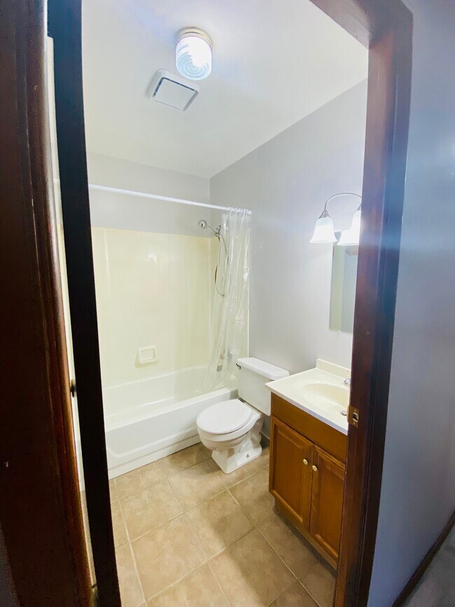 Photo - W 52nd Place Unidad 3