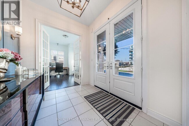 Photo - 1504 Yellow Rose Cir