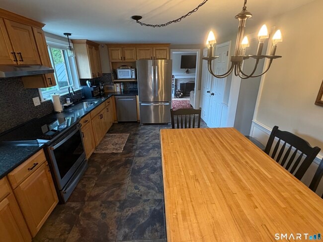 Photo - 79 Brook St