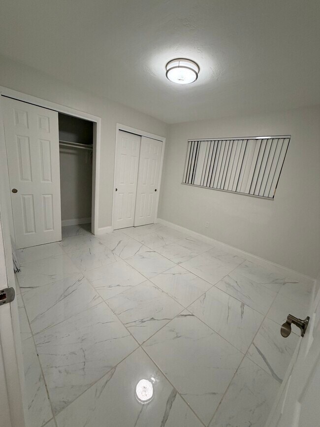 Photo - 815 SW 5th Ct