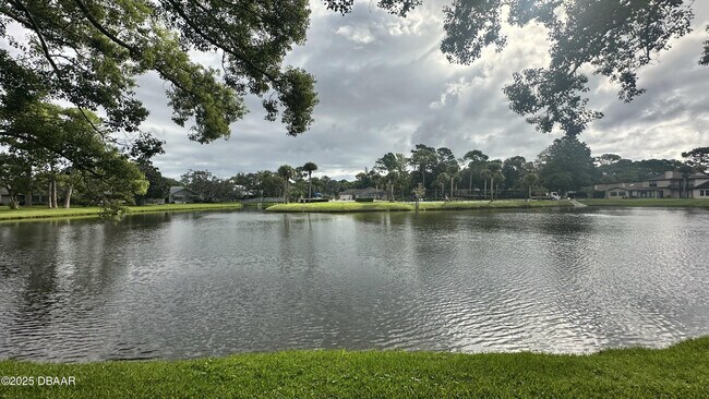 Photo - 125 Deer Lake Cir