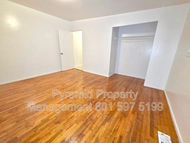 Photo - 724 30th St Condo