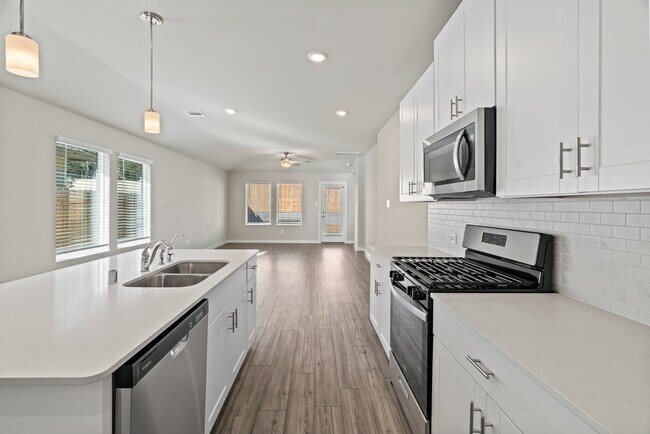 Photo - 2014 Darlington Oak Dr