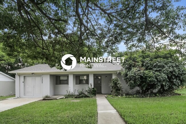 Building Photo - 4 Bedroom Pet-Friendly Home in Ocoee, FL with Main Street Renewal