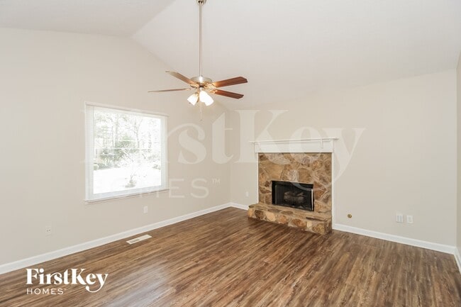 Photo - 216 Silverthorne Pass