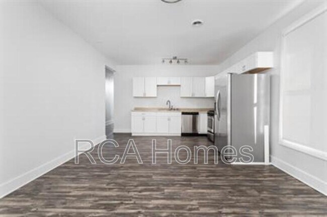 Photo - 1112 Pleasant St Unit 1