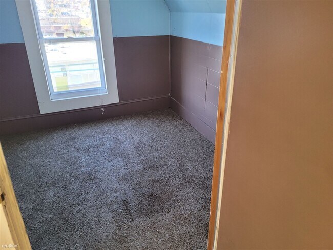 Photo - 4 br, 1 bath House - 1211 4th Avenue