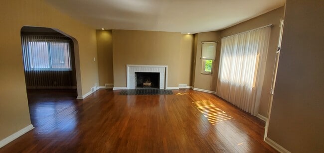 Photo - Roselawn Unit Upper