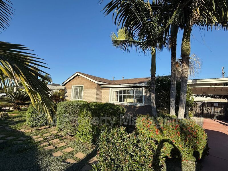 Photo - 4238 Clark Ave