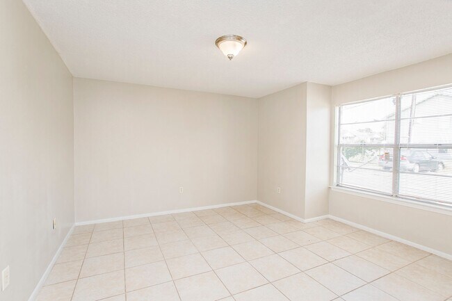 Photo - 5245 Kimberlin Ave Unit C