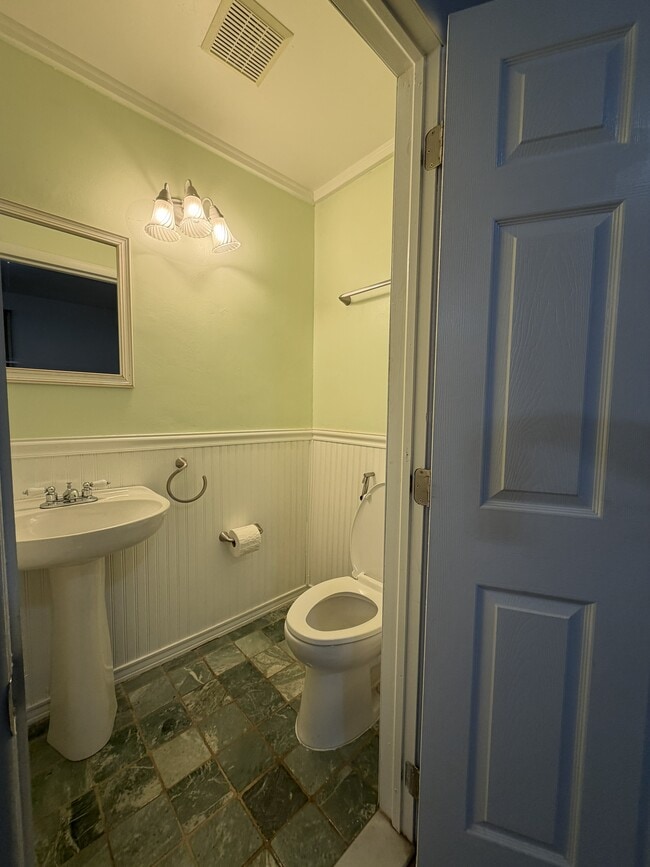 Photo - 308 Green St