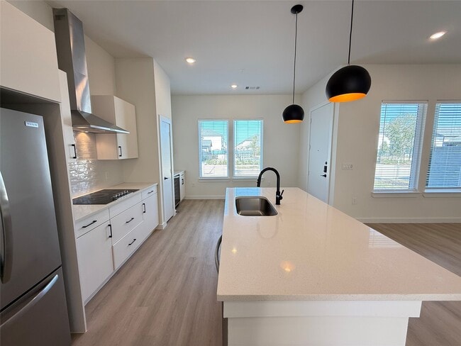 Building Photo - 33200 Forest W St Unit 56A Rental