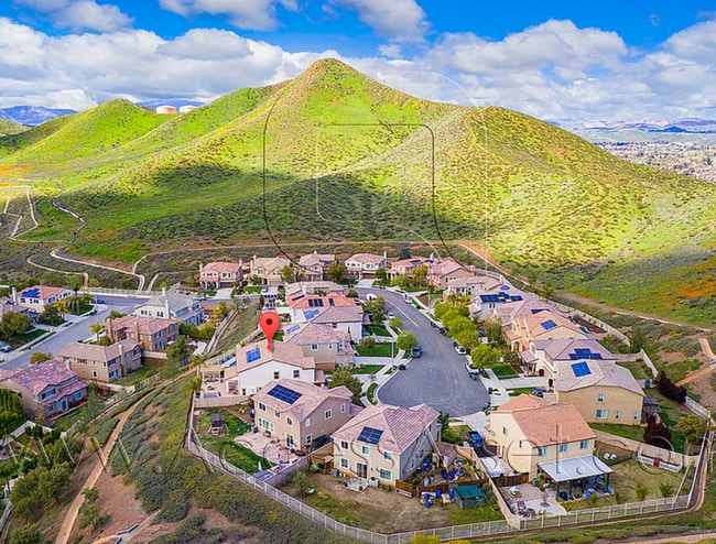 Photo - Expansive Five-Bedroom Retreat with Stunning Outdoor Living at Heather Ridge