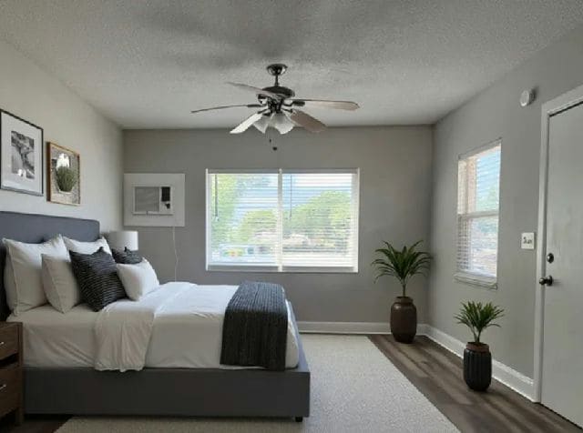 Photo - 10675 Seminole Blvd