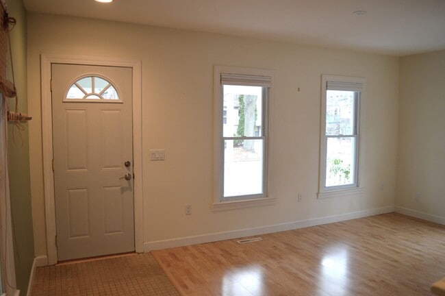 Photo - 209 N Ingersoll St