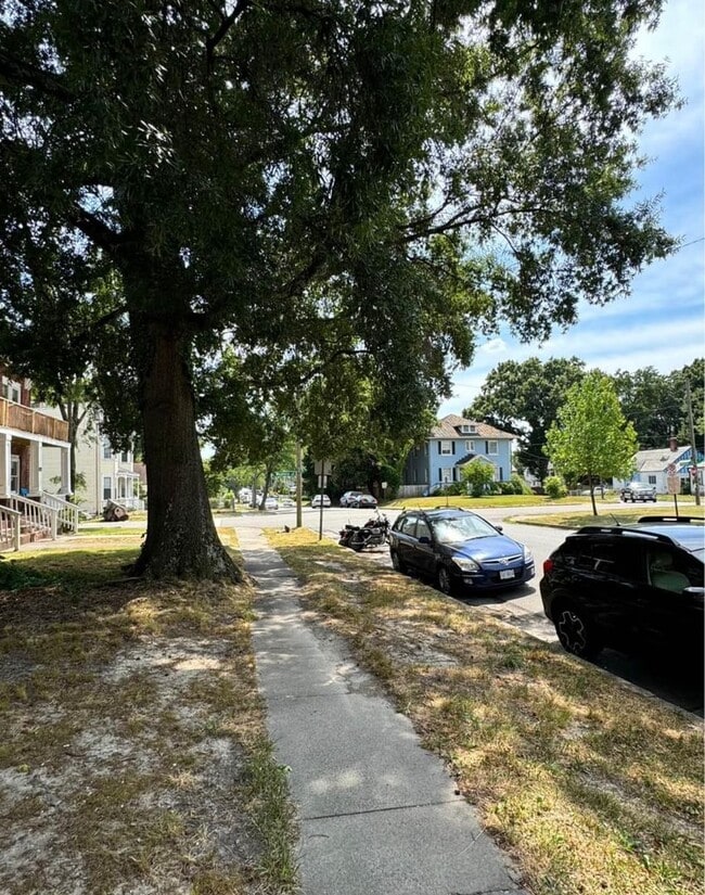 Photo - 2603 2nd Ave Unidad Downstairs A #1