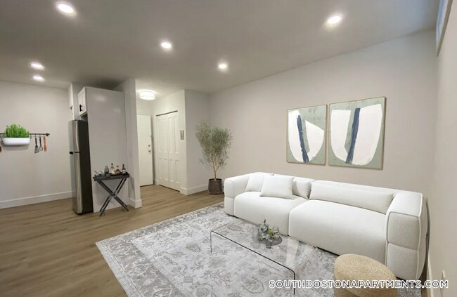 Photo - 741 E 6th St Unit 22