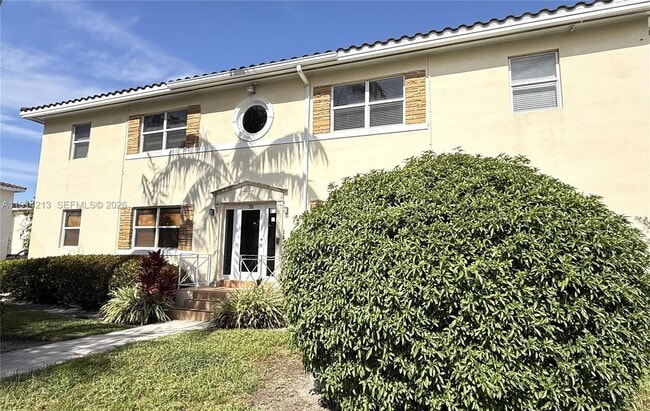 Building Photo - 755 NE 91st St Unit 3F