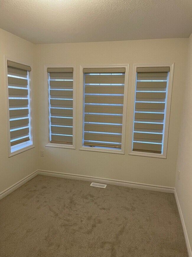 Photo - 165 Village Gate Dr