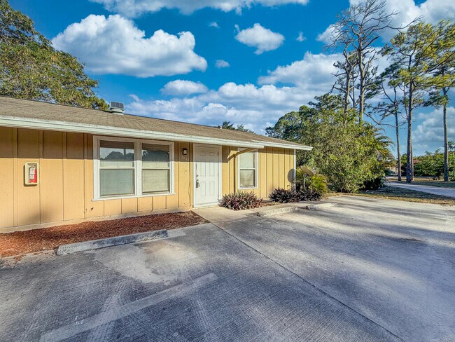 Photo - 2028 Major Dr