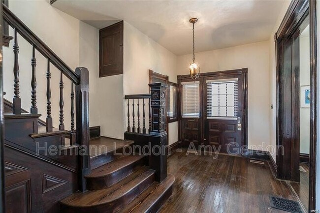 Photo - 3922 Castleman Ave