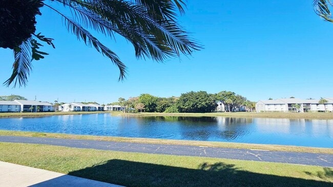 Photo - 1001 Green Pine Blvd Unit C2