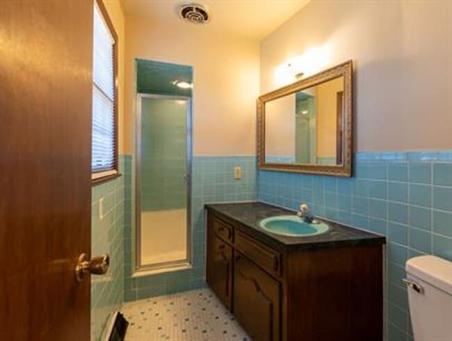 Photo - Southeast Springfield 3 Bedroom, 2 Bathroom