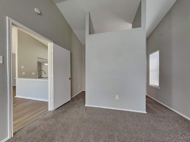 Photo - 201 Kalmia Dr