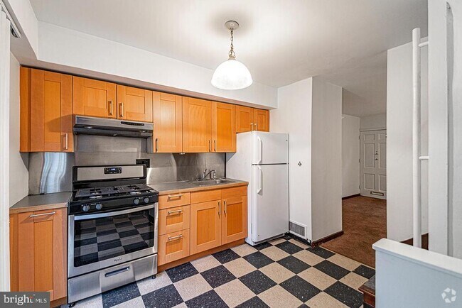 Building Photo - 2013 Moravian St Rental