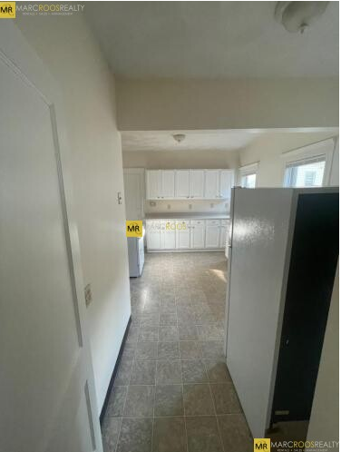 Building Photo - 10 Pinkham Rd Unit 2