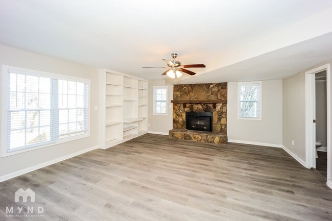 Photo - 4355 Valley Brook Ln SW