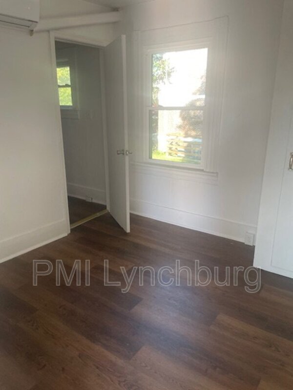 Photo - 1004 17th St Unit 2