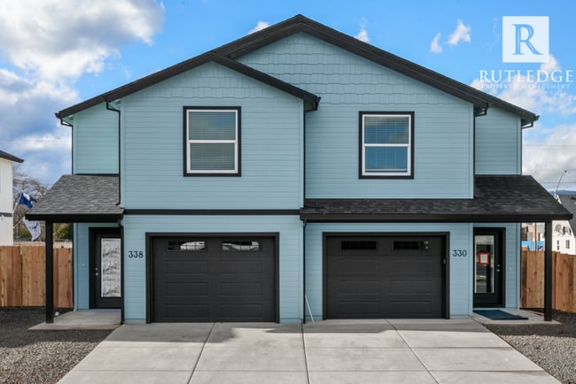Building Photo - 3/2.5 Bedroom Townhome