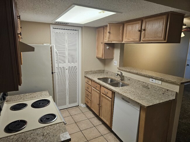 Photo - 2400 Jupiter Rd Unit G-9