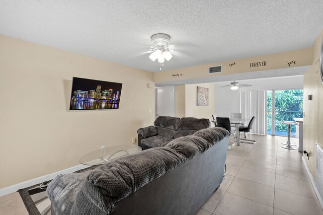 Photo - 17000 NW 67th Ave Unit 325