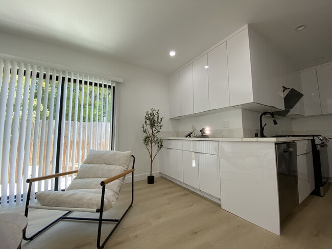 Photo - 1922 11th St Unidad 2B2B