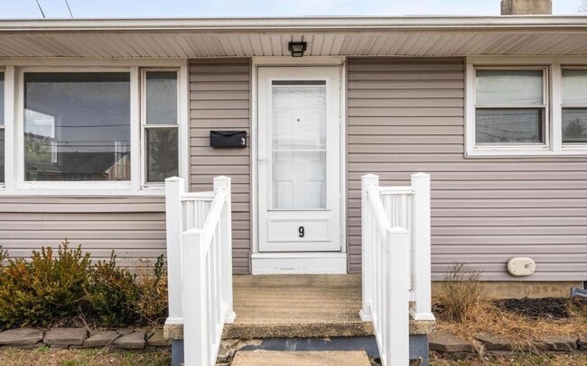 Photo - 9 Easlick Ave