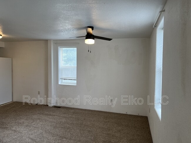 Photo - 369 Ninth St