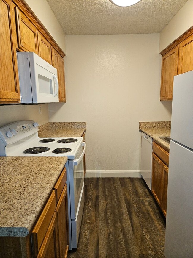 Photo - Parkwood Apartments