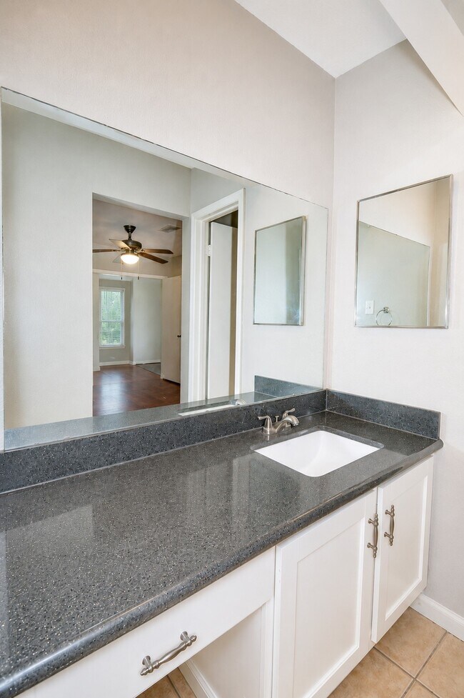 Photo - 2331 Stillmeadow Dr