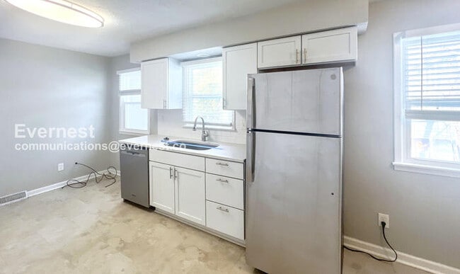 Photo - 11330 E 24th St S