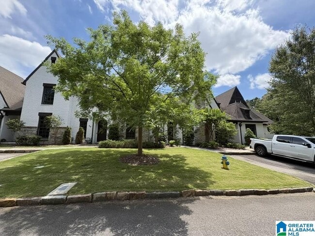 Photo - 305 Heritage Dr