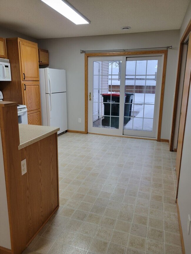 Photo - 2 Level Townhouse